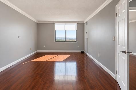 1328 Harmon Cove Tower Secaucus NJ 07094