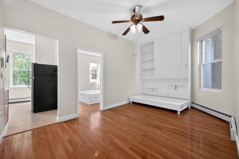 213 48th Street Union City NJ 07087-000