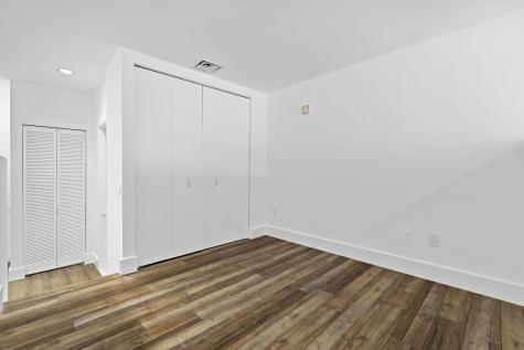 4 Beacon Way Jersey City NJ 07304