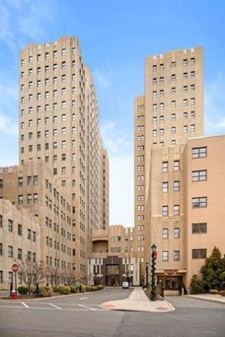 4 Beacon Way Jersey City NJ 07304