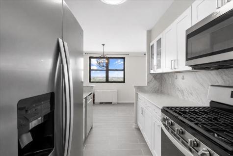 1225 Kennedy Boulevard Bayonne NJ 07002