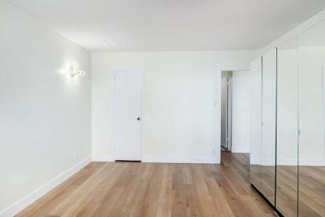 6040 Boulevard East West New York NJ 07093