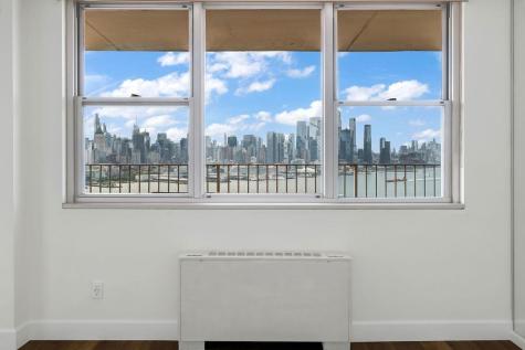 6040 Boulevard East West New York NJ 07093