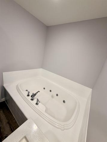 302 Sunset Key Secaucus NJ 07094