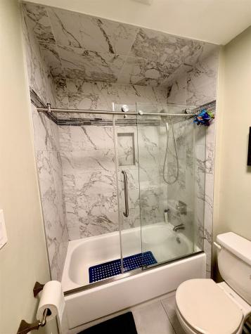 302 Sunset Key Secaucus NJ 07094