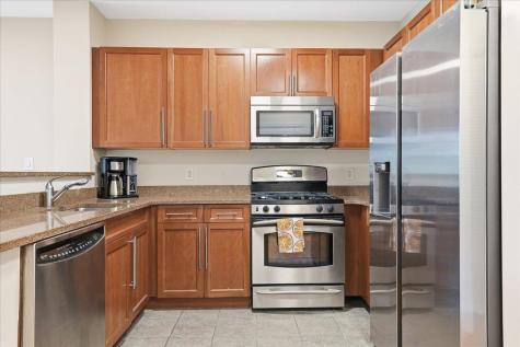 4 Constellation Place Jersey City NJ 07305