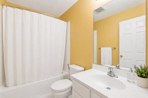 7 Atlas Court Jersey City NJ 07305