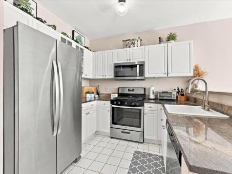 40 Constitution Way Jersey City NJ 07305