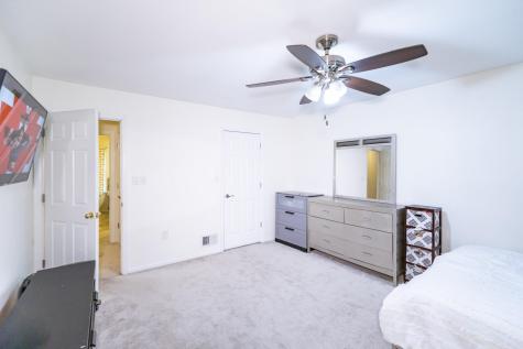 17 Heritage Court Ewing Twp NJ 08628