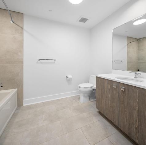 150 Henley Place Weehawken NJ 07086
