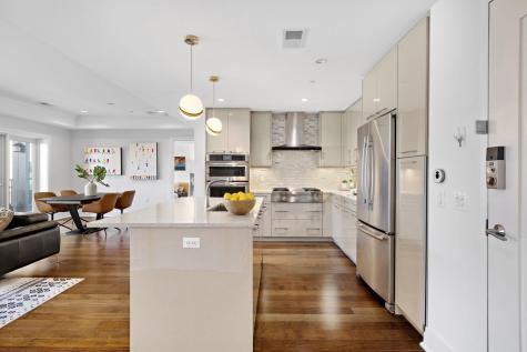 150 Henley Place Weehawken NJ 07086