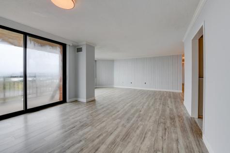 807 Harmon Cove Tower Secaucus NJ 07094