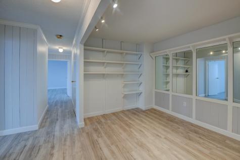 807 Harmon Cove Tower Secaucus NJ 07094