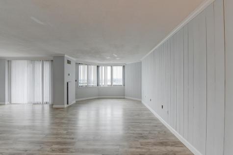 807 Harmon Cove Tower Secaucus NJ 07094