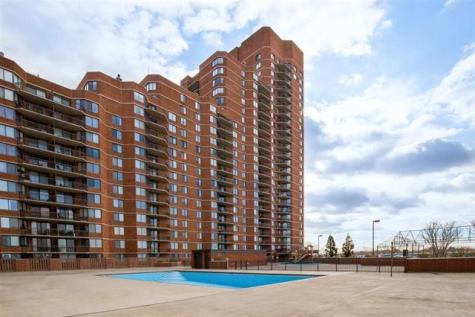 807 Harmon Cove Tower Secaucus NJ 07094
