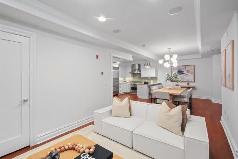 22 Oxford Landing Weehawken NJ 07086
