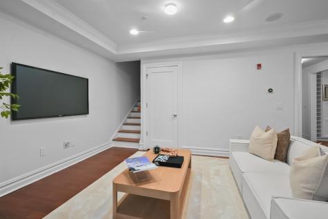 22 Oxford Landing Weehawken NJ 07086