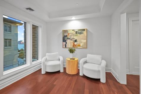 22 Oxford Landing Weehawken NJ 07086