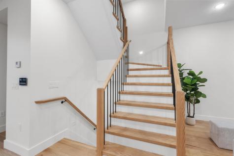 13 Wegman Court Jersey City NJ 07305