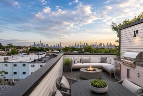 13 Wegman Court Jersey City NJ 07305