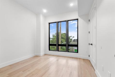 13 Wegman Court Jersey City NJ 07305