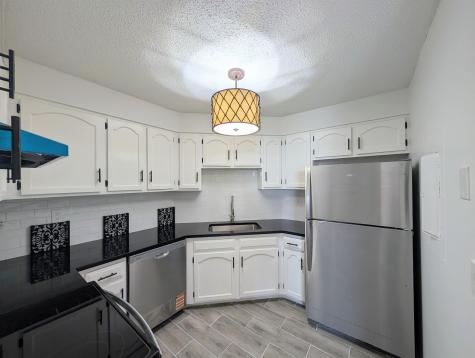 918 Harmon Cove Tower Secaucus NJ 07094