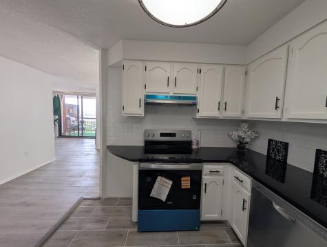 918 Harmon Cove Tower Secaucus NJ 07094