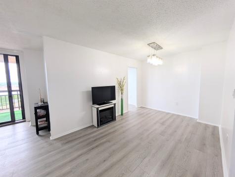918 Harmon Cove Tower Secaucus NJ 07094