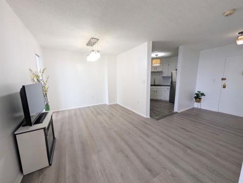 918 Harmon Cove Tower Secaucus NJ 07094
