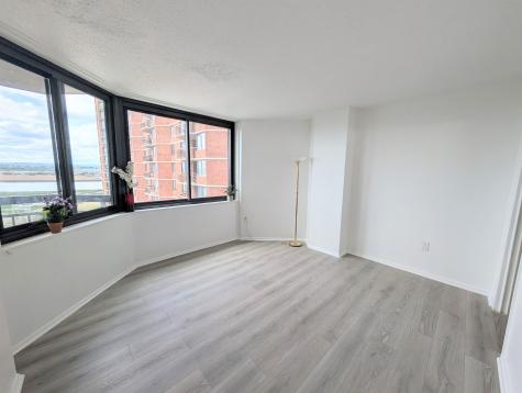 918 Harmon Cove Tower Secaucus NJ 07094