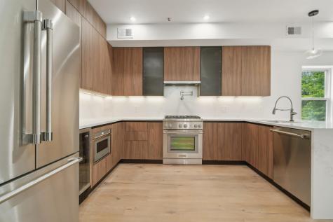 360 1/2 5th Street Jersey City NJ 07302