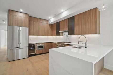 360 1/2 5th Street Jersey City NJ 07302