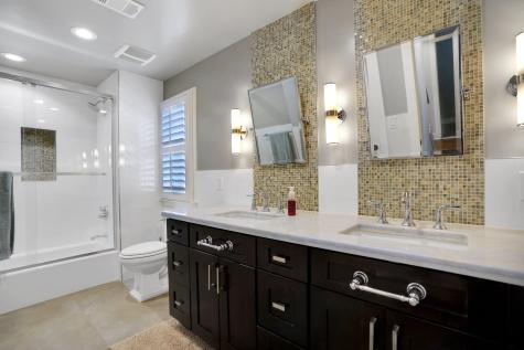 14 Lydia Drive Guttenberg NJ 07093