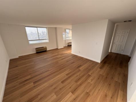 100 Manhattan Avenue Union City NJ 07087