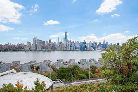 6405 Boulevard East West New York NJ 07093