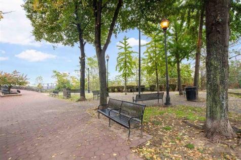 6405 Boulevard East West New York NJ 07093