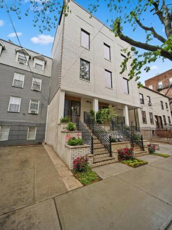 312 11th Street Union City NJ 07087