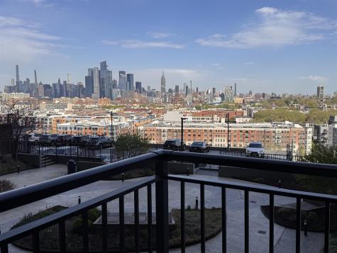 100 Manhattan Avenue Union City NJ 07087