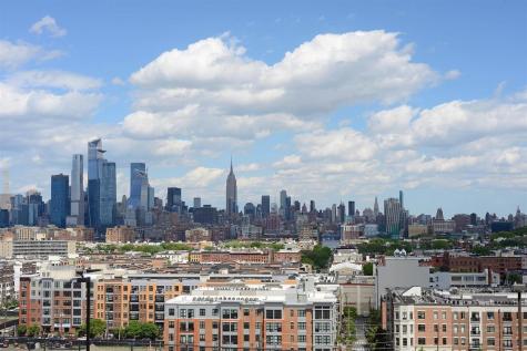 100 Manhattan Avenue Union City NJ 07087