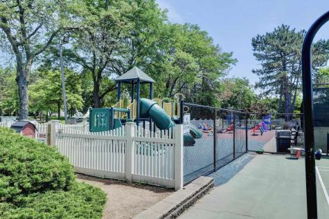 412 Egret Lane Secaucus NJ 07094