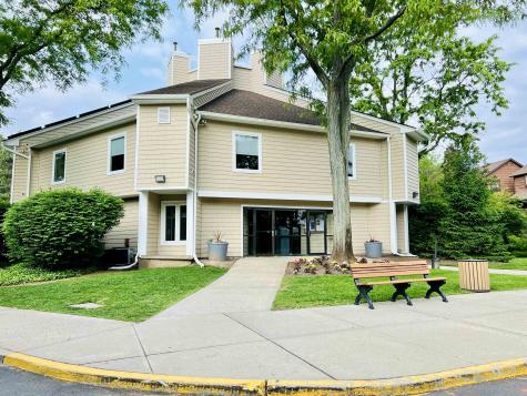 412 Egret Lane Secaucus NJ 07094
