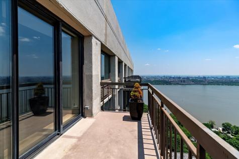 200 Old Palisade Road Fort Lee NJ 07024