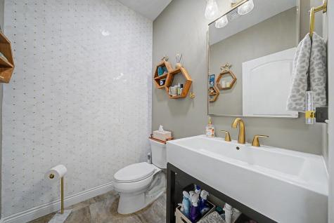 28 Jacobs Landing Way Secaucus NJ 07094