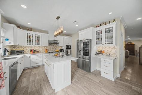 28 Jacobs Landing Way Secaucus NJ 07094