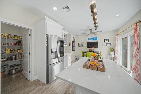 28 Jacobs Landing Way Secaucus NJ 07094
