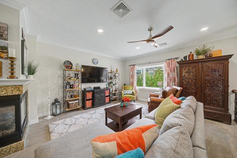 28 Jacobs Landing Way Secaucus NJ 07094