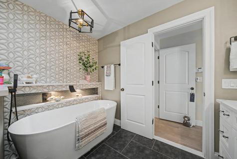 28 Jacobs Landing Way Secaucus NJ 07094