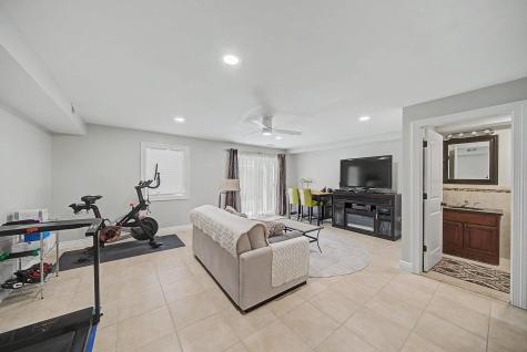 28 Jacobs Landing Way Secaucus NJ 07094