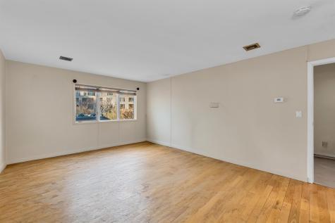 8C Cove Lane North Bergen NJ 07047