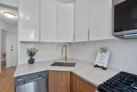 110 Maple Street Weehawken NJ 07086